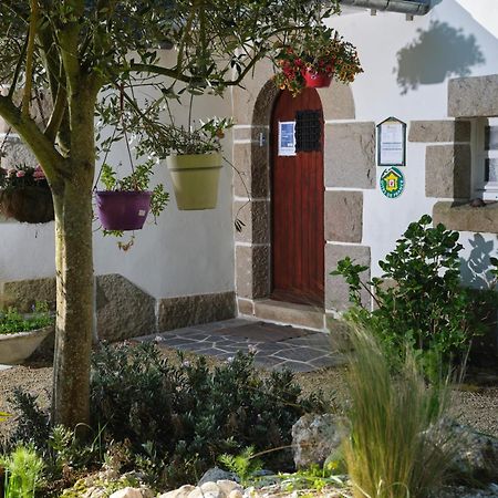 Bed and Breakfast Les Roses Santec Zewnętrze zdjęcie