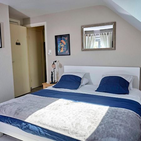 Bed and Breakfast Les Roses Santec Zewnętrze zdjęcie