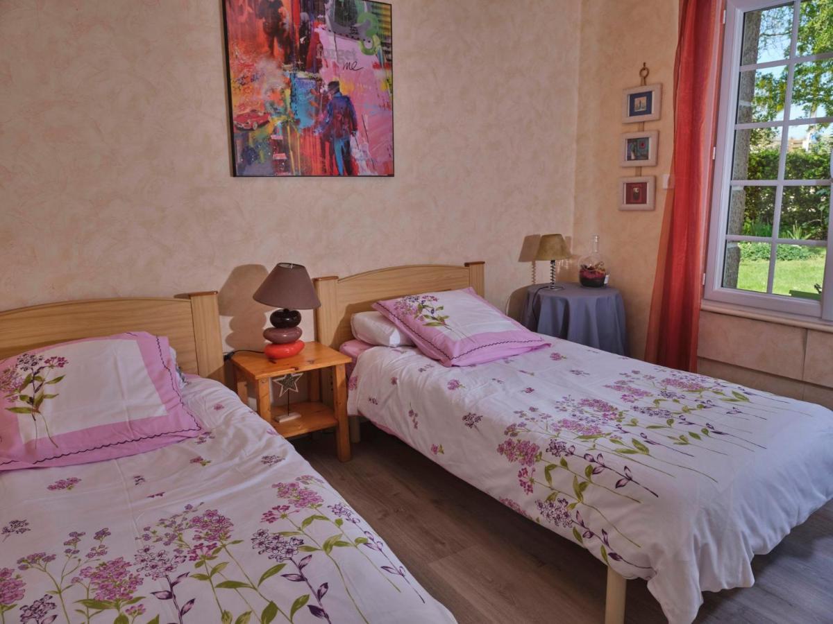 Bed and Breakfast Les Roses Santec Zewnętrze zdjęcie