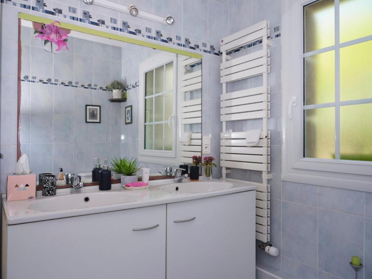 Bed and Breakfast Les Roses Santec Zewnętrze zdjęcie