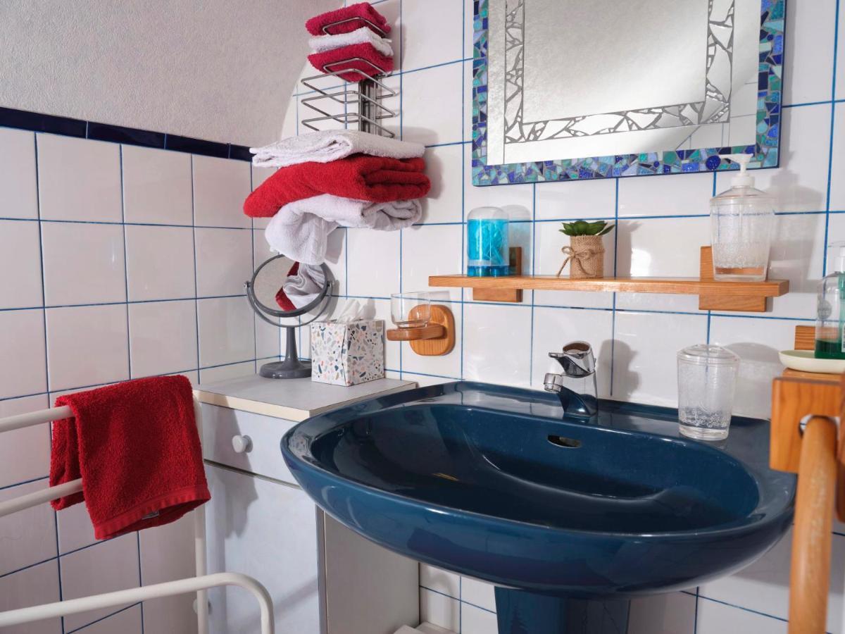 Bed and Breakfast Les Roses Santec Zewnętrze zdjęcie
