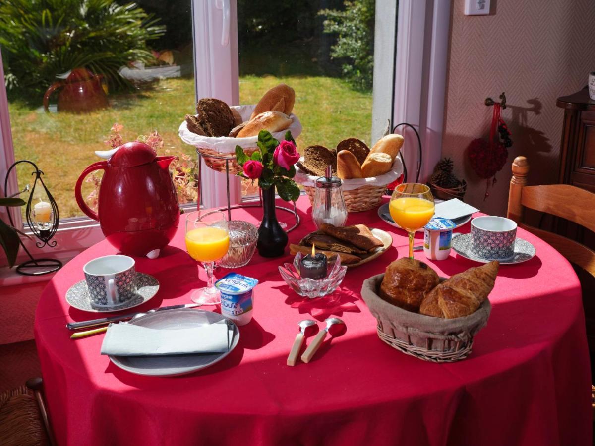 Bed and Breakfast Les Roses Santec Zewnętrze zdjęcie
