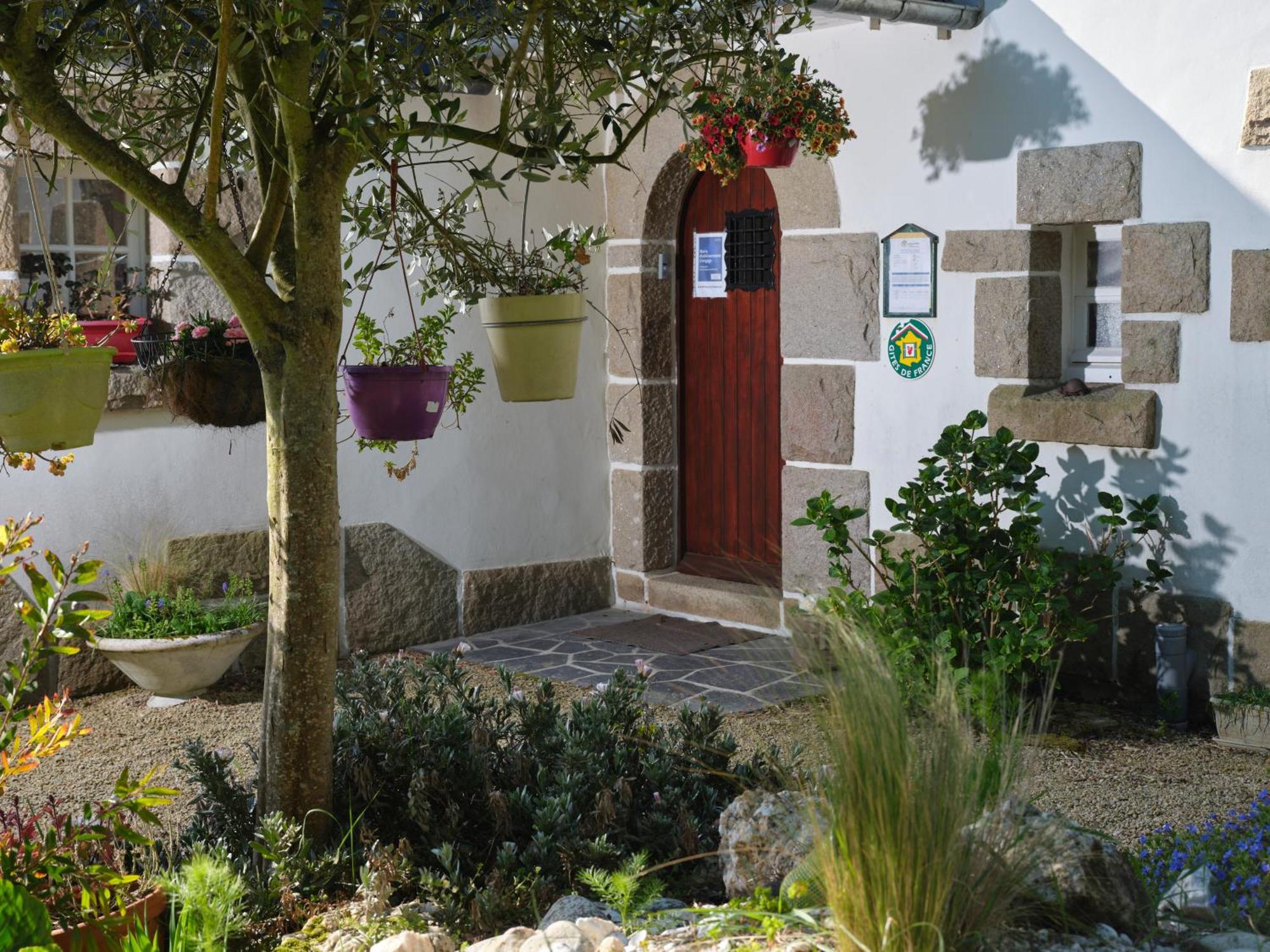 Bed and Breakfast Les Roses Santec Zewnętrze zdjęcie